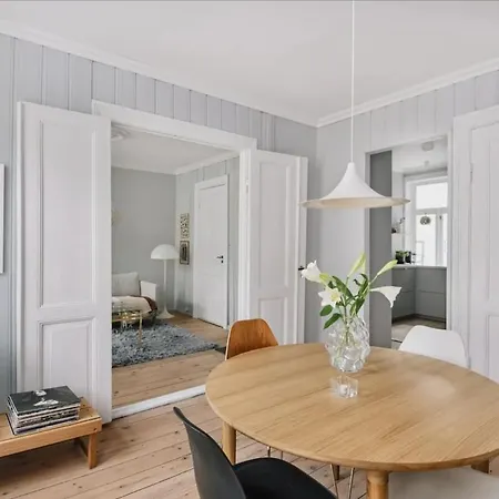 With 2 Bedrooms *
