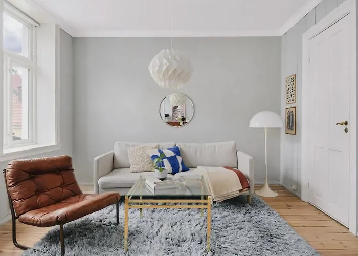 With 2 Bedrooms 아파트